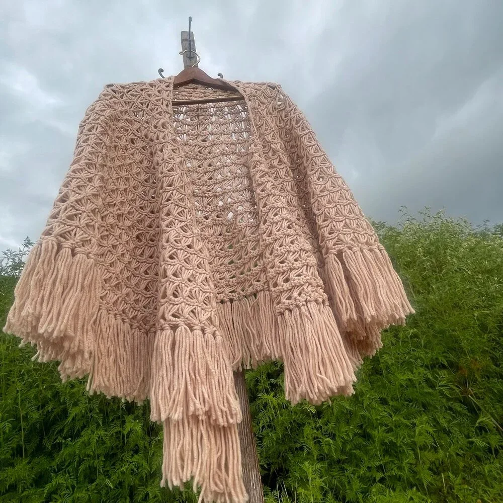 NEW Dreamy Boho One-Size Warm Bone/Cream Cozy Handmade Crochet Fringe Shawl/Cape - Picture 13 of 16